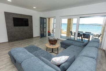 Appartamenti accanto al mare con piscina Santi Filippo e Giacomo - Sveti Filip i Jakov, Biograd - 25471