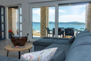 Dvoupokojový apartmán Sveti Filip i Jakov, Biograd (A-25471-a(