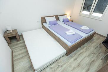 Appartamenti accanto al mare con piscina Santi Filippo e Giacomo - Sveti Filip i Jakov, Biograd - 25471