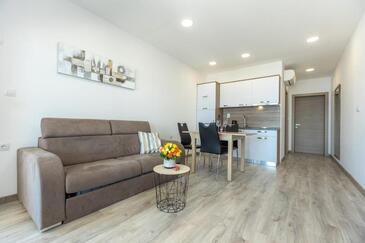 Appartamenti accanto al mare con piscina Santi Filippo e Giacomo - Sveti Filip i Jakov, Biograd - 25471