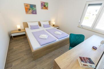 Apartmány u moře s bazénem Sveti Filip i Jakov, Biograd - 25471