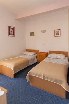 Appartamenti accanto al mare Igrane, Macarsca - Makarska - 25486