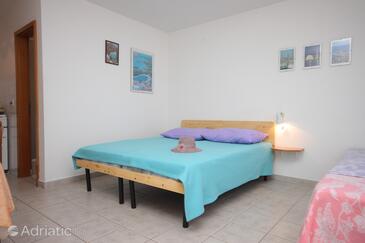 Apartments by the sea Umag - 2549