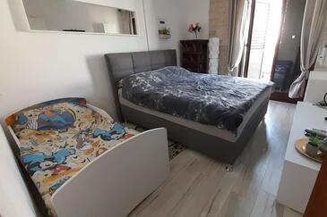 Prázdninový dům s parkovištěm Malinska, Krk - 25493