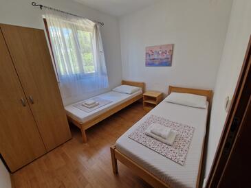 Apartmány s parkovištěm Šilo, Krk - 25496