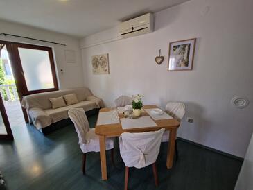 Apartmány s parkovištěm Šilo, Krk - 25496