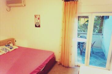 Apartmaji z internetom Pirovac (Šibenik) - 25497