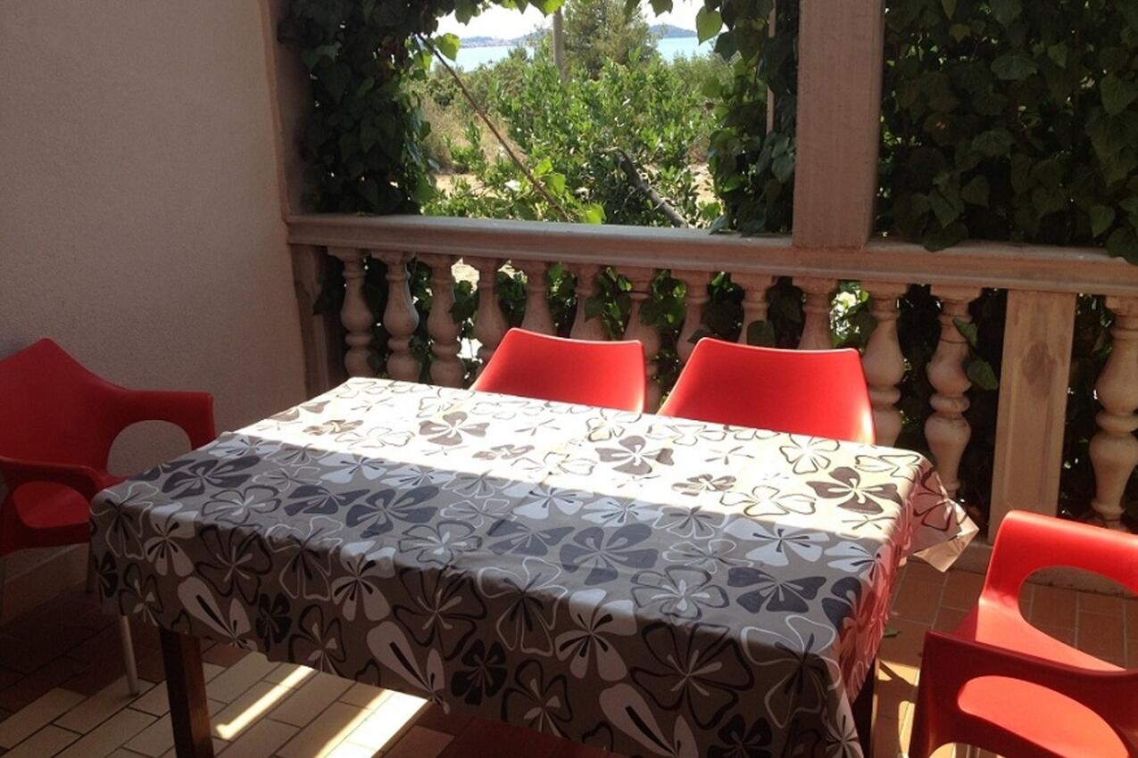Jednosobni apartman Pirovac (Šibenik) (A-25497-d)