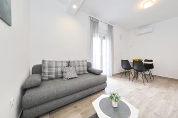 Apartmanok medencével Seline (Paklenica) - 25503