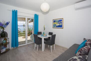 Lägenheter med parkering Podgora, Makarska - 25507