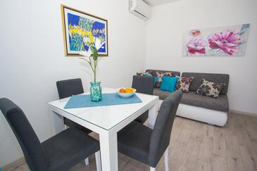 Apartamentos con parking Podgora, Makarska - 25507