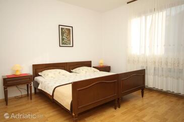 Apartamenty z parkingiem Novigrad - 2551