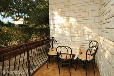 Apartamenty z parkingiem Novigrad - 2551