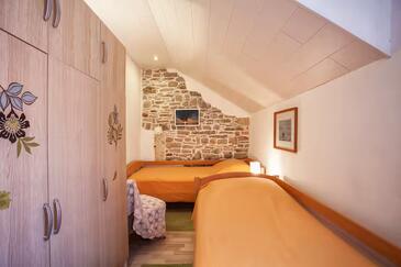 Apartamenty z basenem Donje Selo, Solta - 25518