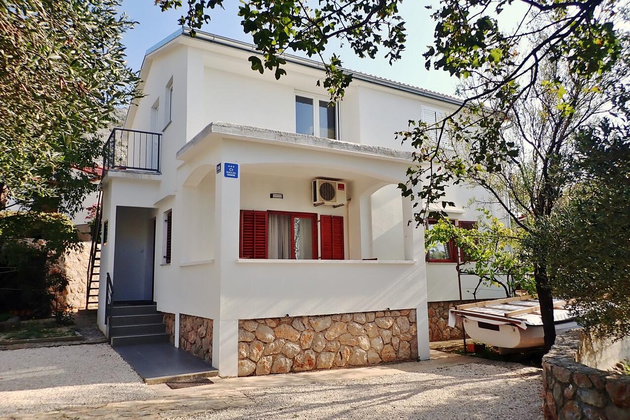 Leiligheter med parkering Starigrad, Paklenica - 25526