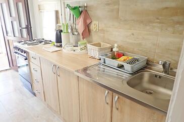 Апартаменти з паркуванням Старіград - Starigrad, Пакленіца - Paklenica - 25527