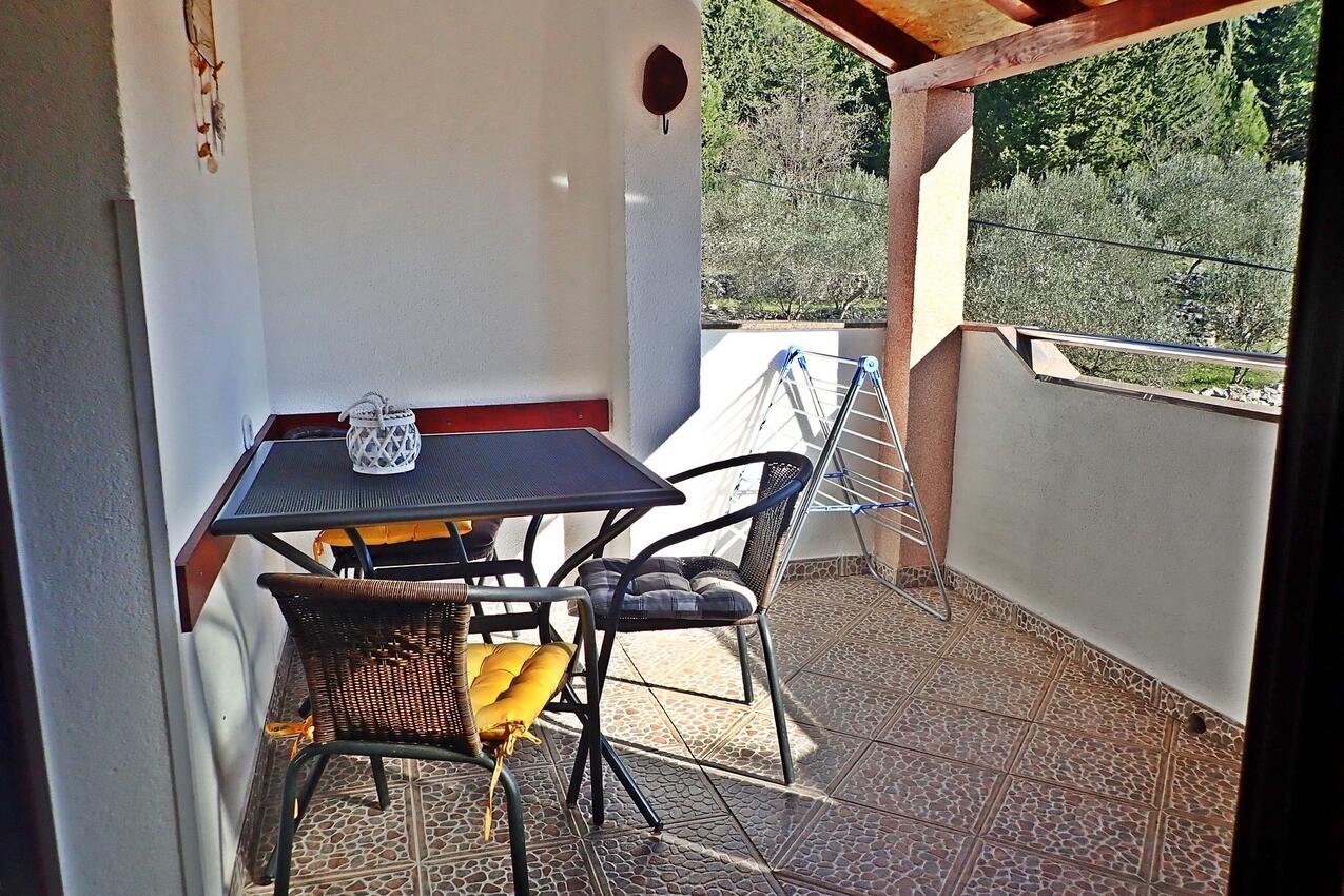 Egyszobás apartman Starigrad (Paklenica) (A-25527-a)