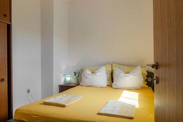 Ferienwohnungen mit Parkplatz Vir - 25528