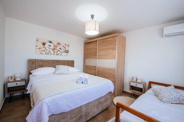 Appartement d'une chambre Veli Iz, Iz (A-25533-a(