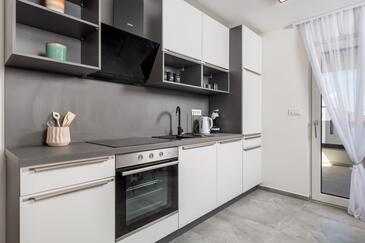 Apartamentos con parking Vantacici, Krk - 25536