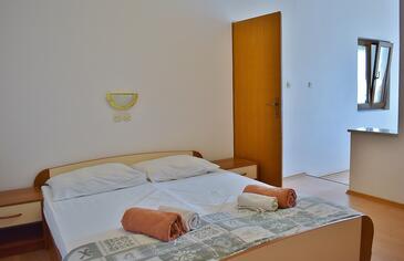 Апартаменти біля моря Баньол - Banjol, Раб - Rab - 25541