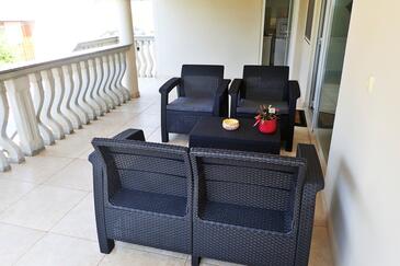 Apartamente cu parcare Starigrad (Paklenica) - 25547