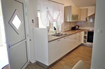 Apartmanok parkolóhellyel Starigrad (Paklenica) - 25547