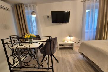 Apartmaji z internetom Rovinj - 25550