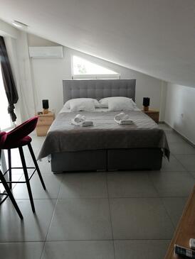 Appartamenti con parcheggio Zara - Zadar - 25558
