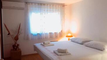 Leiligheter ved sjøen Zaboric (Sibenik) - 25562