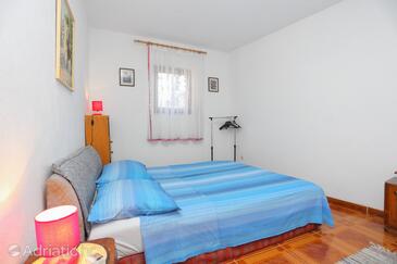 Apartments with parking space Slatine, Čiovo - 2566