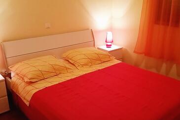 Ferienwohnungen mit Parkplatz Slatine, Ciovo - 2568