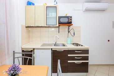 Ferienwohnungen mit Parkplatz Zecevo Rtic (Rogoznica) - 25680