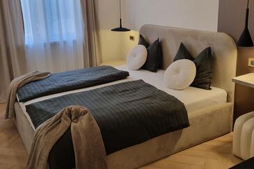 Two bedroom apartment Lopar, Rab (A-25689-d(