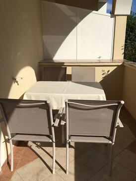 Apartments by the sea Lopar, Rab - 25689