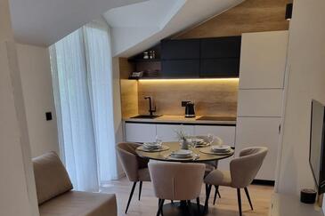 Apartments by the sea Lopar, Rab - 25689