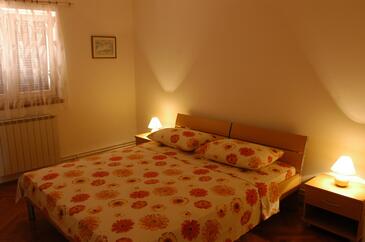 Apartmani uz more s bazenom Seget Vranjica (Trogir) - 2571