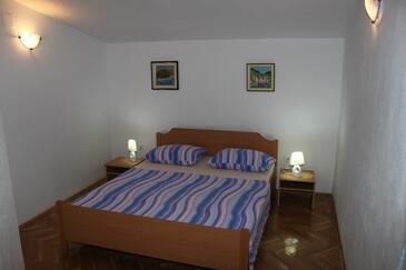 Apartmani uz more s bazenom Seget Vranjica (Trogir) - 2571