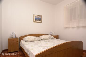 Apartmani uz more s bazenom Seget Vranjica (Trogir) - 2571