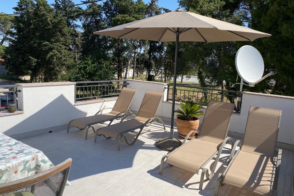 Třípokojový apartmán Zadar (A-25718-a)