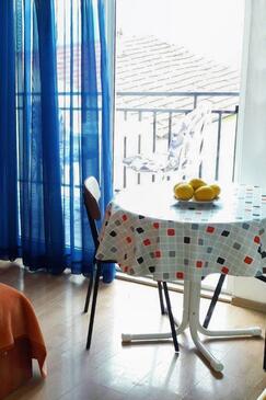Apartments by the sea Podaca, Makarska - 2575