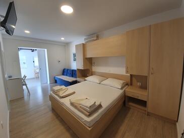 Appartementen en kamers aan zee Baska Voda, Makarska - 2578