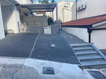 Apartments By The Sea Brela, Makarska - 25783 - Brela