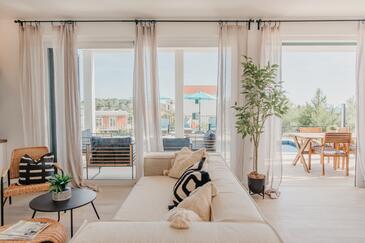 Family friendly house with a swimming pool Maslinica, Šolta - 25815