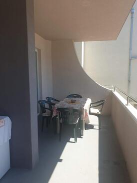 Apartamente cu parcare Omis - 25816