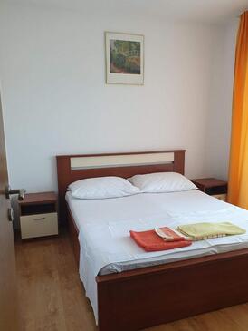 Apartamente cu parcare Omis - 25816