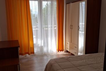 Апартаменти з паркуванням Оміш - Omiš - 25816