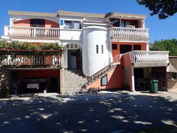 Apartmani s parkingom Starigrad, Paklenica - 25820 Adriatic.hr