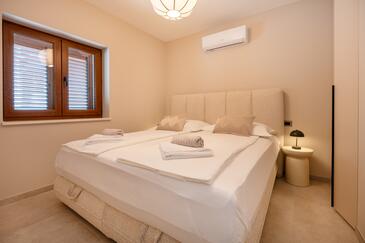 Apartamenty z parkingiem Makarska - 25823