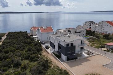 Apartments by the sea Mandre, Pag - 25824 Adriatic.hr
